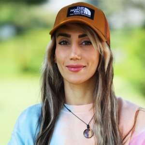 Farnaz Esmaeilzadeh (Speed Climbing)